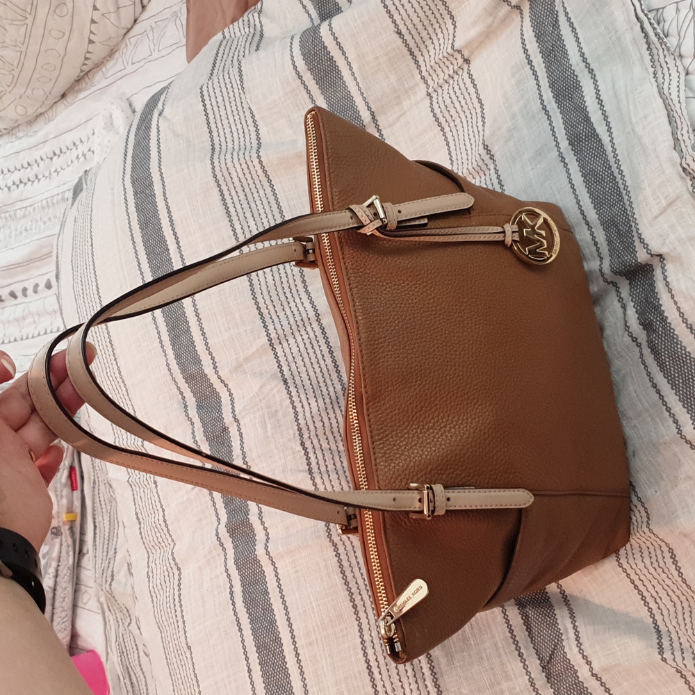 Michael Kors leather jet set zip tote bag - Picture 9 of 15
